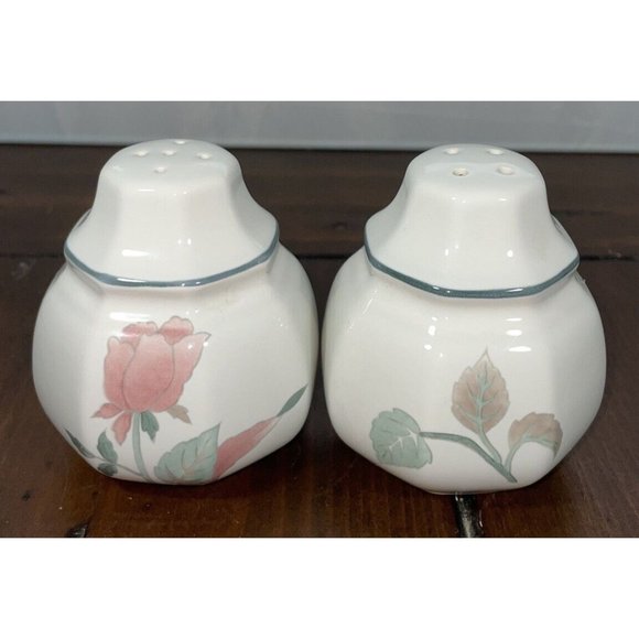 Mikasa Dining Mikasa Continental Silk Flowers Salt Pepper Shakers